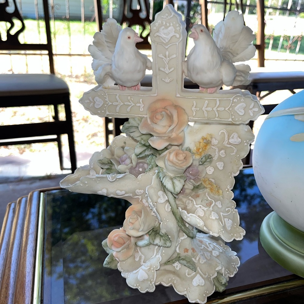 Floral Cross with Doves